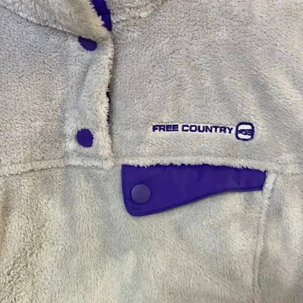 Free Country Fleece Pull Over - Picture 2 of 7